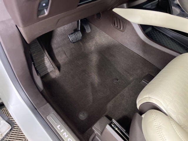 2022 Lincoln Nautilus Black Label