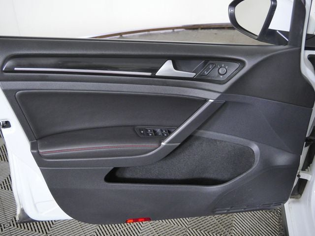 2017 Volkswagen Golf GTI SE