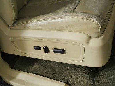 2015 Lincoln Navigator L Base