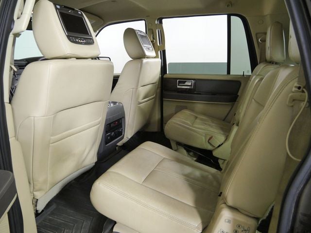 2015 Lincoln Navigator L Base