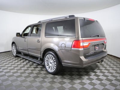 2015 Lincoln Navigator L Base