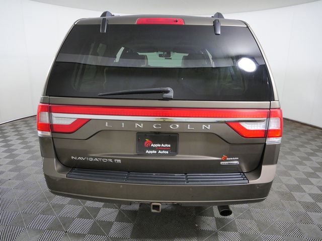 2015 Lincoln Navigator L Base