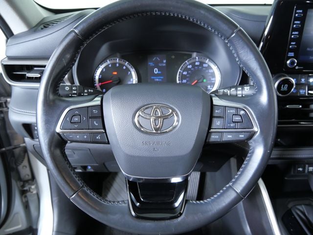2021 Toyota Highlander LE