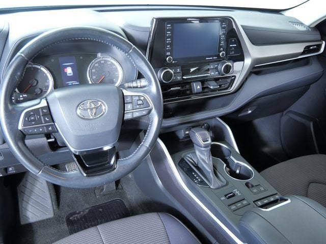 2021 Toyota Highlander LE