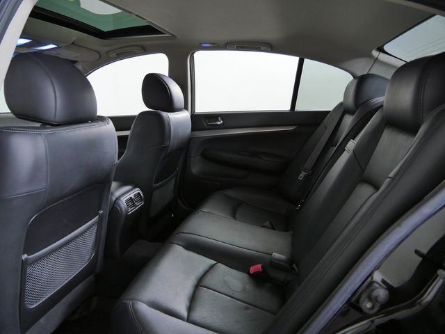 2010 INFINITI G37 X