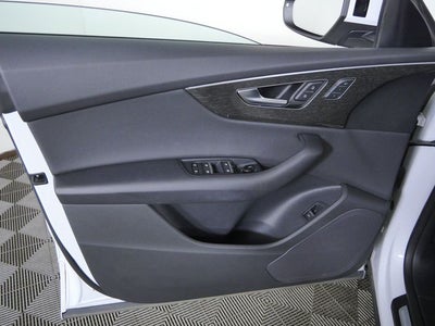 2021 Audi Q8 55 Premium quattro