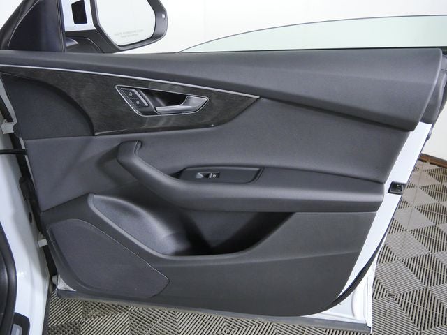 2021 Audi Q8 55 Premium quattro