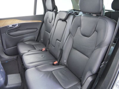 2022 Volvo XC90 Recharge Plug-In Hybrid T8 Inscription Expression 7 Passenger