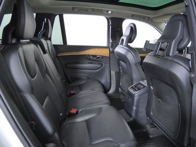 2022 Volvo XC90 Recharge Plug-In Hybrid T8 Inscription Expression 7 Passenger