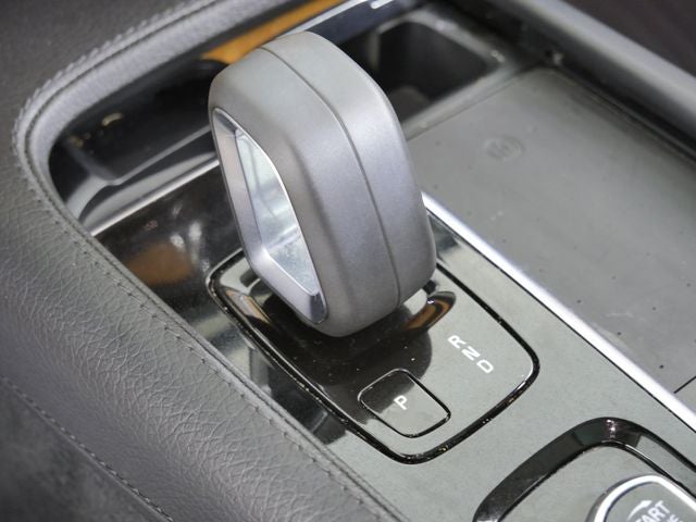2022 Volvo XC90 Recharge Plug-In Hybrid T8 Inscription Expression 7 Passenger