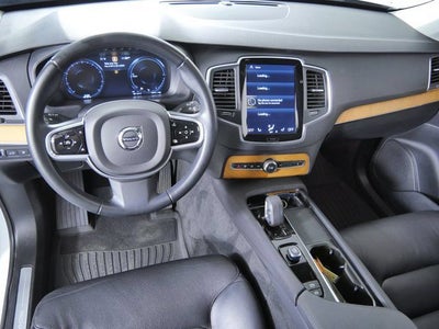 2022 Volvo XC90 Recharge Plug-In Hybrid T8 Inscription Expression 7 Passenger