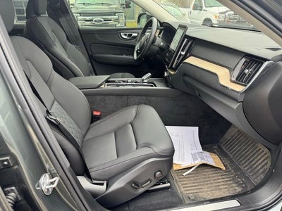 2026 Volvo XC60 B5 Plus