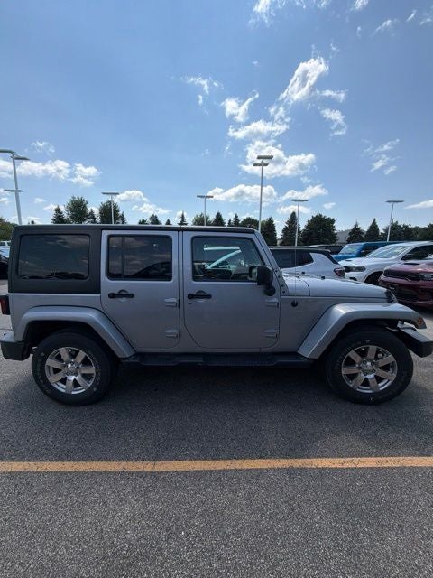 2016 Jeep Wrangler Unlimited Sahara