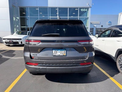 2022 Jeep Grand Cherokee Altitude