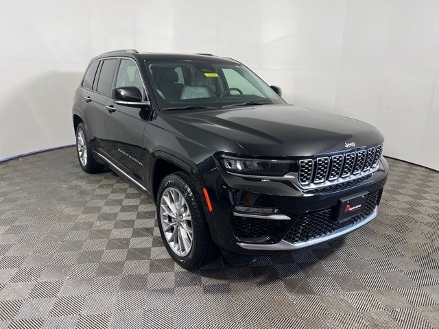 2022 Jeep Grand Cherokee Summit