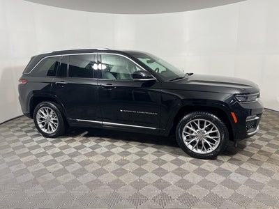 2022 Jeep Grand Cherokee Summit