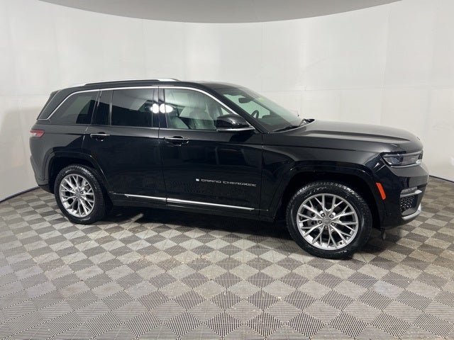2022 Jeep Grand Cherokee Summit