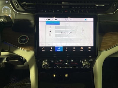 2022 Jeep Grand Cherokee Summit