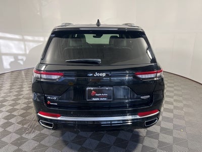 2022 Jeep Grand Cherokee Summit