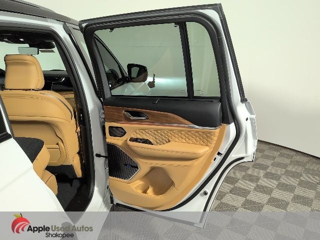 2024 Jeep Grand Cherokee Summit