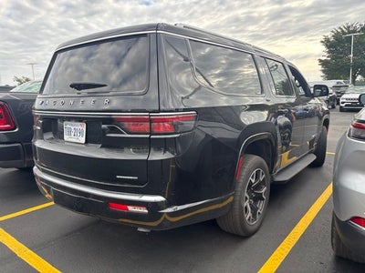 2024 Jeep Wagoneer L Series III