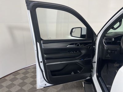 2022 Jeep Grand Wagoneer Series II