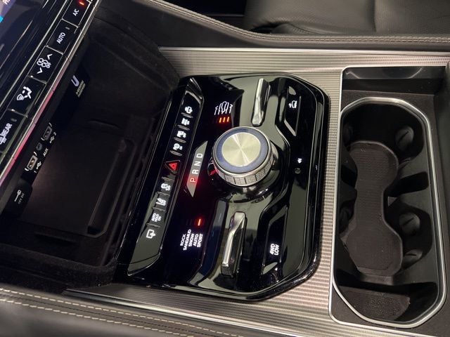 2022 Jeep Grand Wagoneer Series II