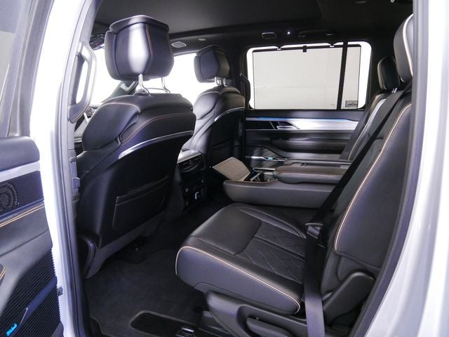 2023 Jeep Grand Wagoneer Series III