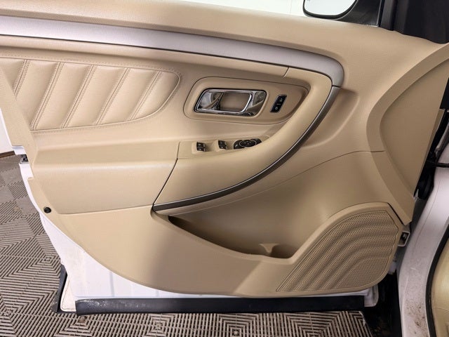 2013 Ford Taurus SEL