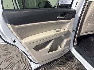 2022 Volkswagen Atlas 3.6L V6 SE w/Technology