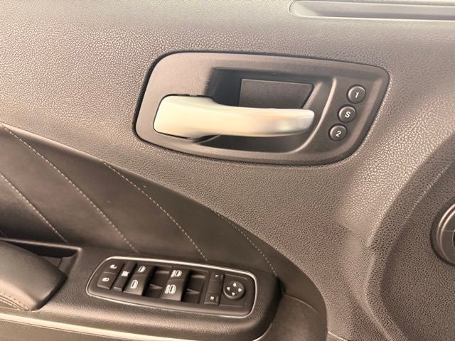 2017 Dodge Charger SXT