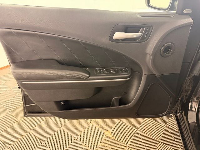 2017 Dodge Charger SXT