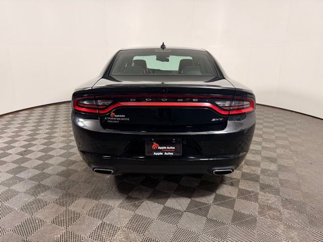 2017 Dodge Charger SXT