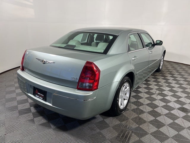 2005 Chrysler 300 Touring