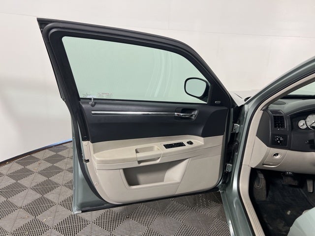 2005 Chrysler 300 Touring