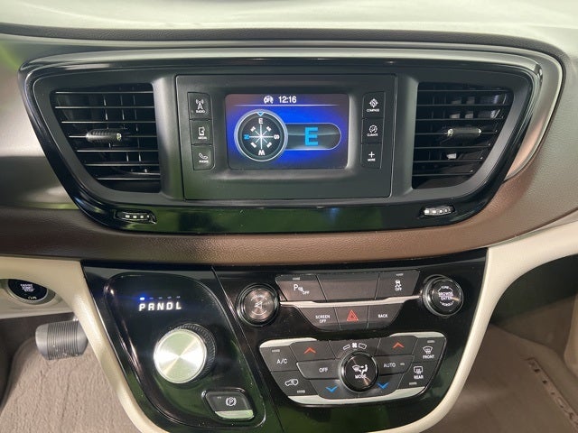 2017 Chrysler Pacifica Touring L