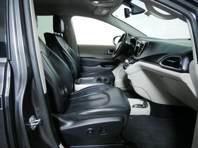 2020 Chrysler Pacifica Touring L Plus
