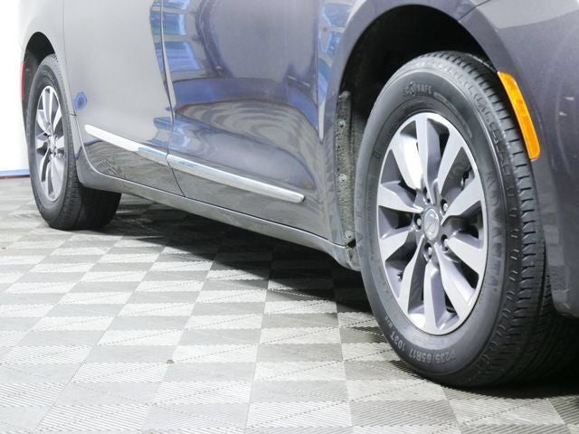 2020 Chrysler Pacifica Touring L Plus