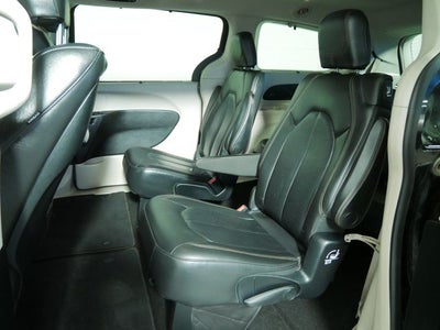 2017 Chrysler Pacifica Touring L Plus