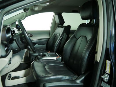 2017 Chrysler Pacifica Touring L Plus