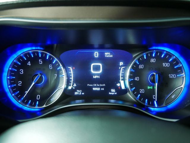 2017 Chrysler Pacifica Touring L Plus