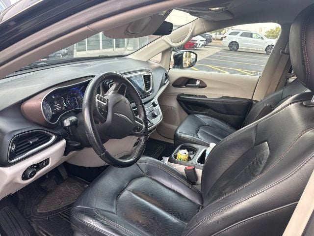 2017 Chrysler Pacifica Touring L Plus