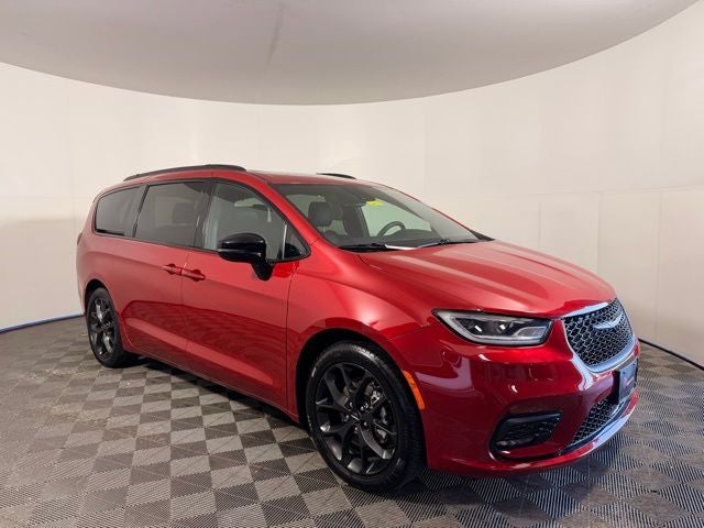 2025 Chrysler Pacifica