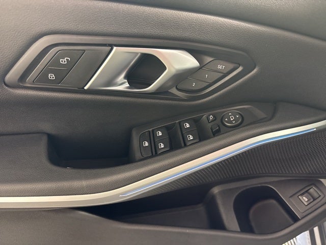 2025 BMW 3 Series 330i xDrive