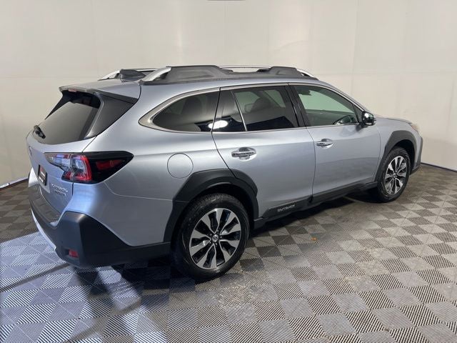 2023 Subaru Outback Touring