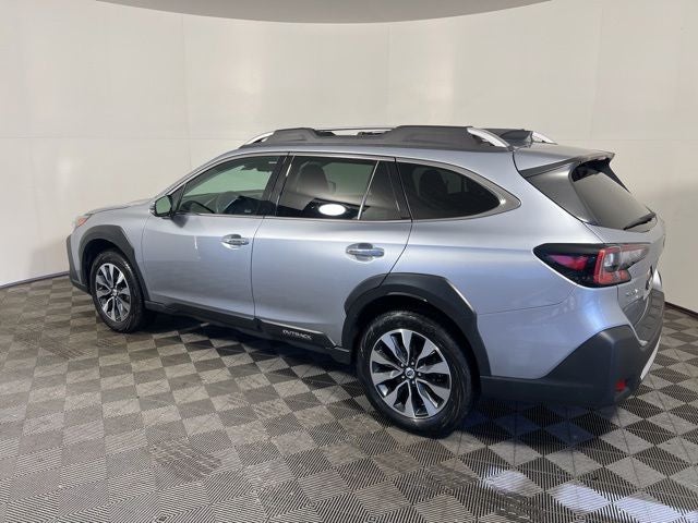 2023 Subaru Outback Touring