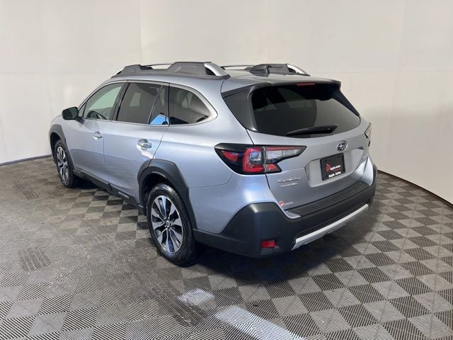 2023 Subaru Outback Touring