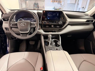 2024 Toyota Highlander Hybrid XLE