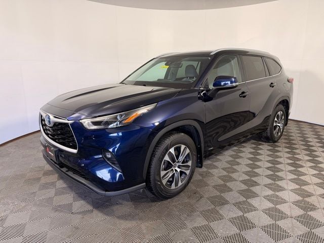 2024 Toyota Highlander Hybrid XLE