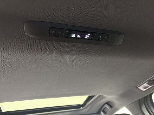 2022 Toyota Sienna XSE 7 Passenger